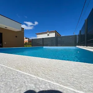 Poolhouse Flip Flop - Mit Privatem Pool Vir